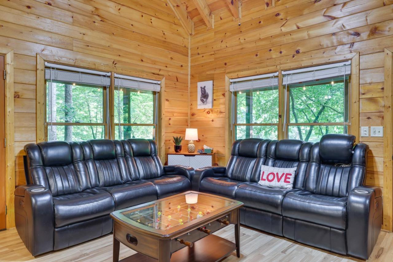 Riverfront Ellijay Cabin With Deck And Pool Access! Экстерьер фото